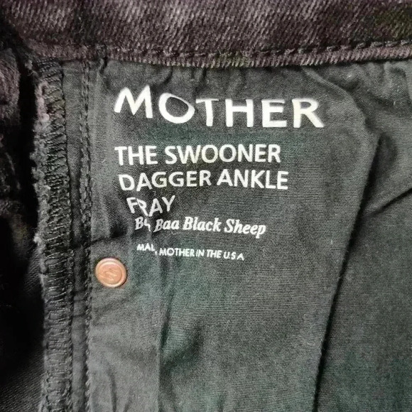 mother The Swooner Dagger Ankle Fray Black Jeans in Baa Baa Black Sheep Size 26 - Picture 9 of 12